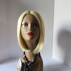 New Blonde Wig with A Deep Part Synthetic Hair